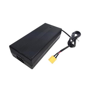 18.25V 9A LiFePO₄ battery charger for 5S 16V LFP packs from Fangxin factory